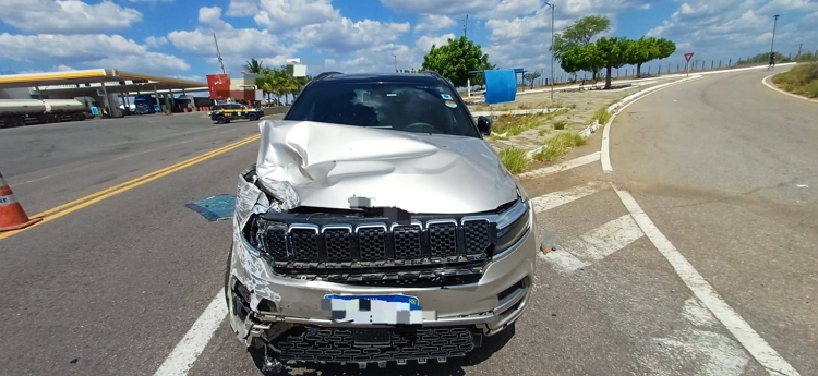 Colisão entre veículos deixa um ferido em Belmonte